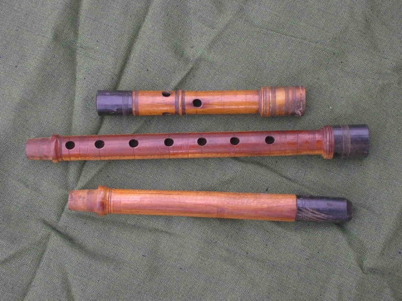 ANTIQUE FOLK ART PRIMITIVE 29 WOODEN FLUTE   KAVAL.