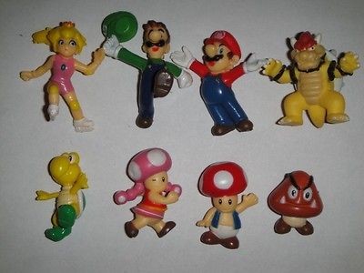 Super Mario Bros Mini Figures Mario Luigi Princess Peach Toad 