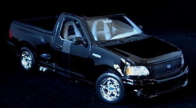 Ford F 150 SVT Lightning Pickup   MAISTO SPECIAL EDITION Diecast 121 