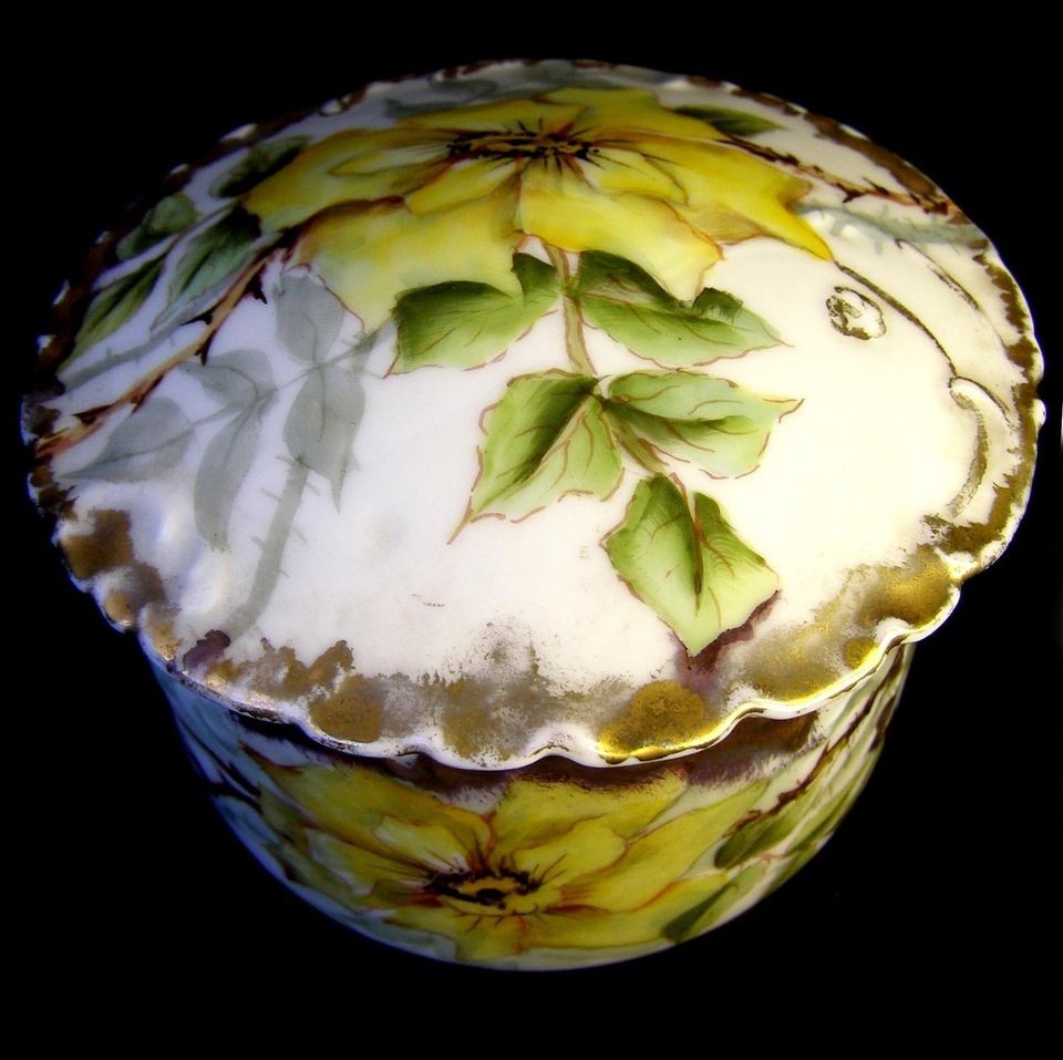   LIMOGES HAND PAINTED YELLOW WILD ROSE TRINKET VANITY JEWELRY BOX