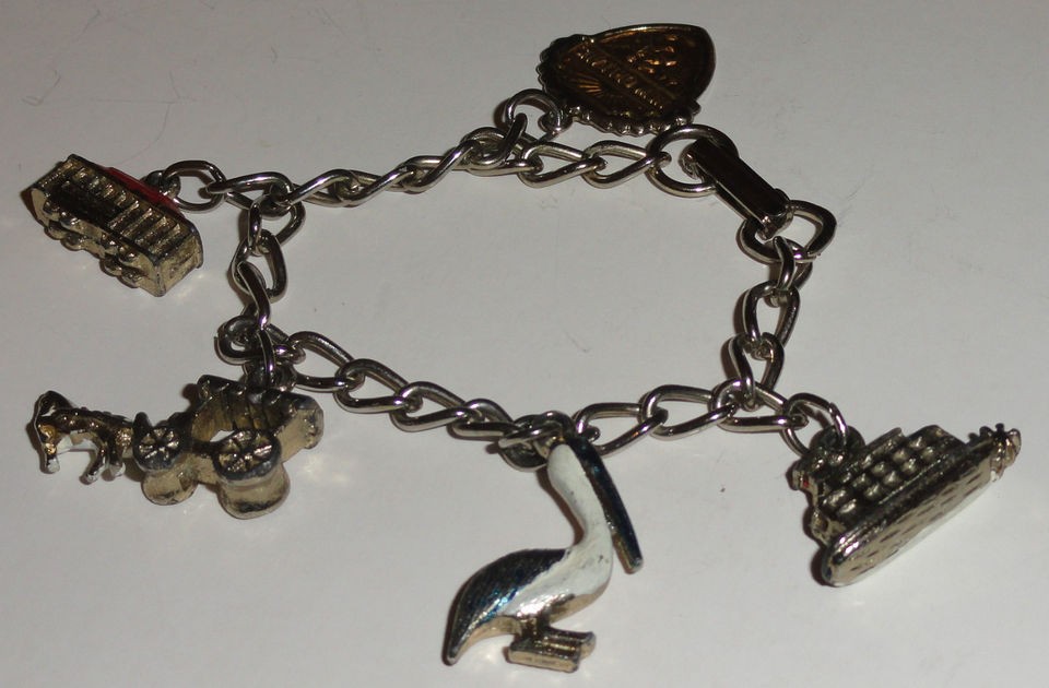 NEW ORLEANS LOUISIANA 6 Charm Bracelet Trolley, Carriage, Boat 