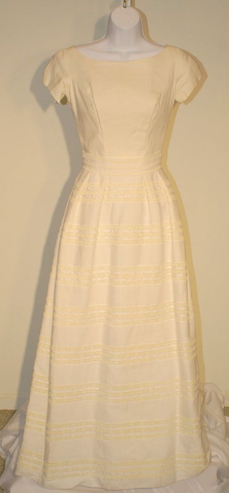 Vintage 60s Ivory Linen Custom Wedding Gown Small