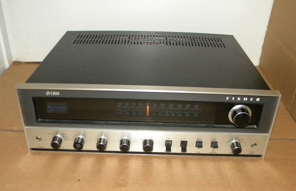 VINTAGE FISHER 203 STEREO RECEIVER   EXCELLENT CONDITION