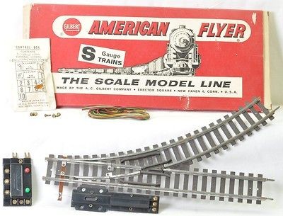 American Flyer No. 26321 remote control switch, left. In original box 