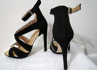 Shoedazzle. Black Suede High Heels with Platform. Size 6 M