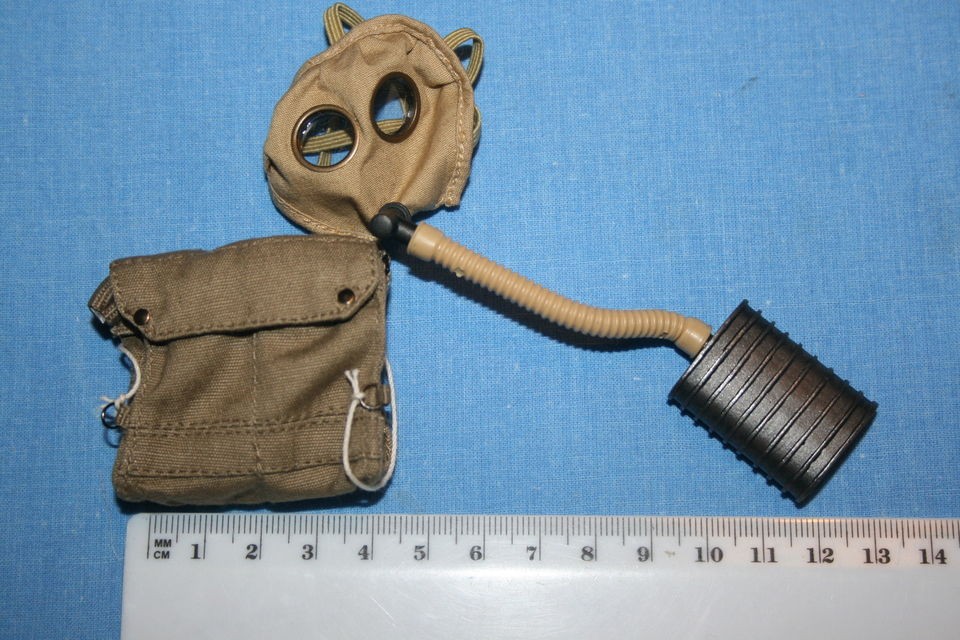   DID DRAGON IN DREAMS WW 1 BRITISH GAS MASK & BAG ALBERT BROWN INF