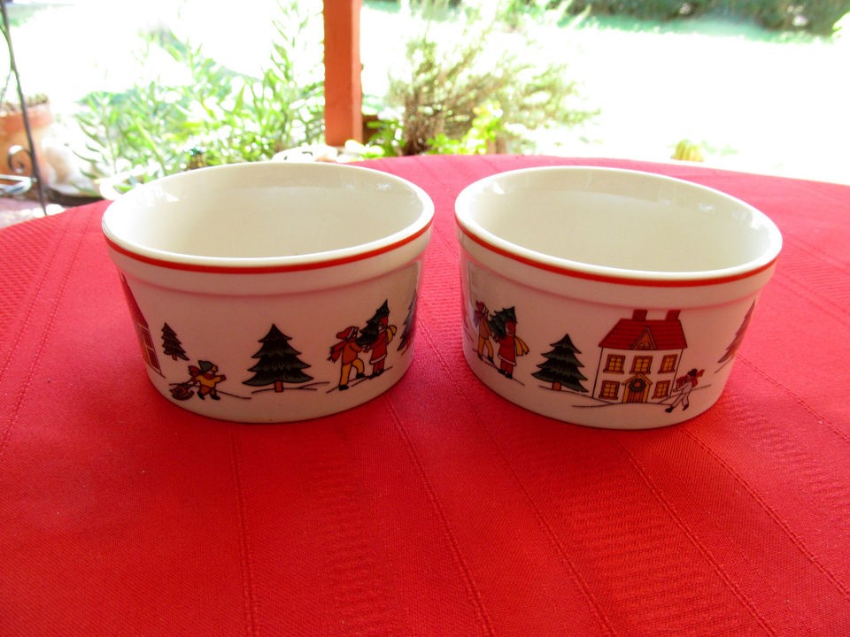 THE JOY OF CHRISTMAS JAMESTOWN CHINA 2 RAMEKINS 2 3/8 H,D= 4