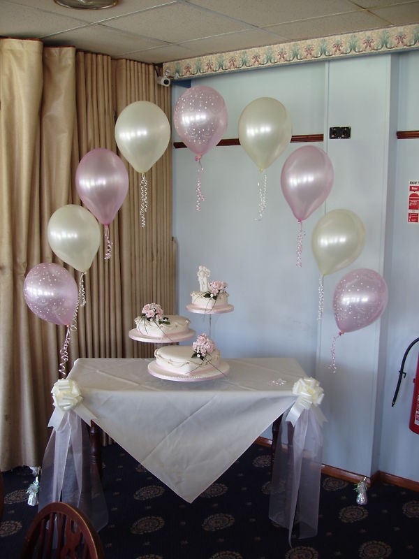 balloon arch in Holidays, Cards & Party Supply