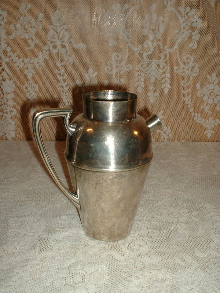 Vintage Bernard Rice & Sons Metal Shaker No Lid 4037 Apollo E.P.N.S.