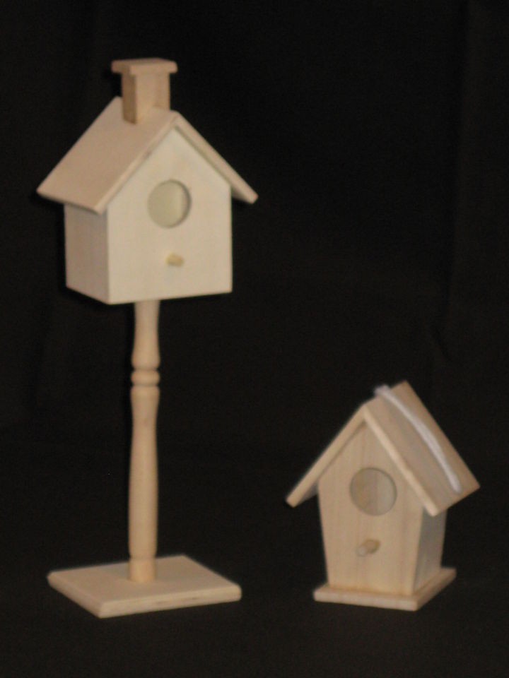 UNFINISHED WOOD MINI BIRDHOUSES, BIRDHOUSE W/ A FRAME & HOUSE ON A 