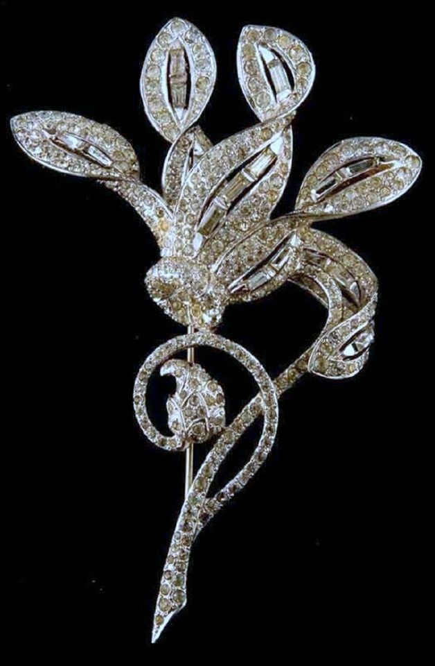 Vintage Marcel Boucher Signed w Phrygian Cap 1940 Rhinestone Cyclamen 