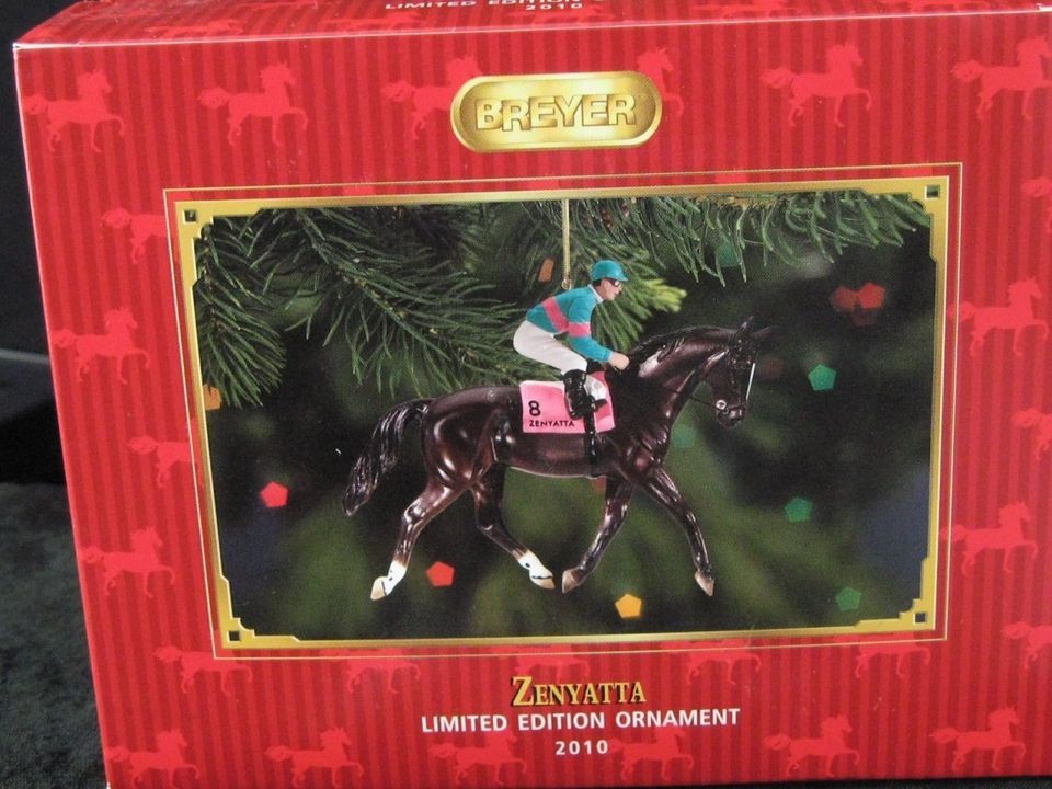 BREYER RACE HORSE 2010 ZENYATTA ORNAMENT RACING 2010 NIB