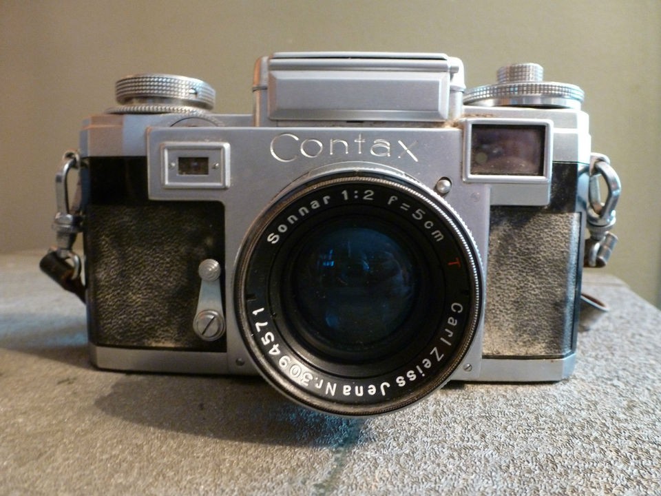 VINTAGE ZEISS IKON CONTAX CAMERA W CARL ZIESS JENA NR SONNAR 12 LENS 