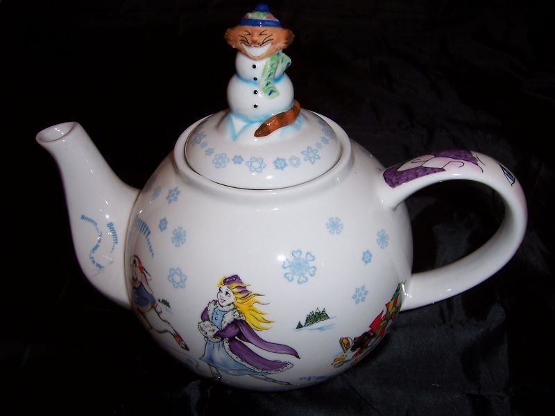 ALICE IN WONDERLAND TEAPOT, CARDEW