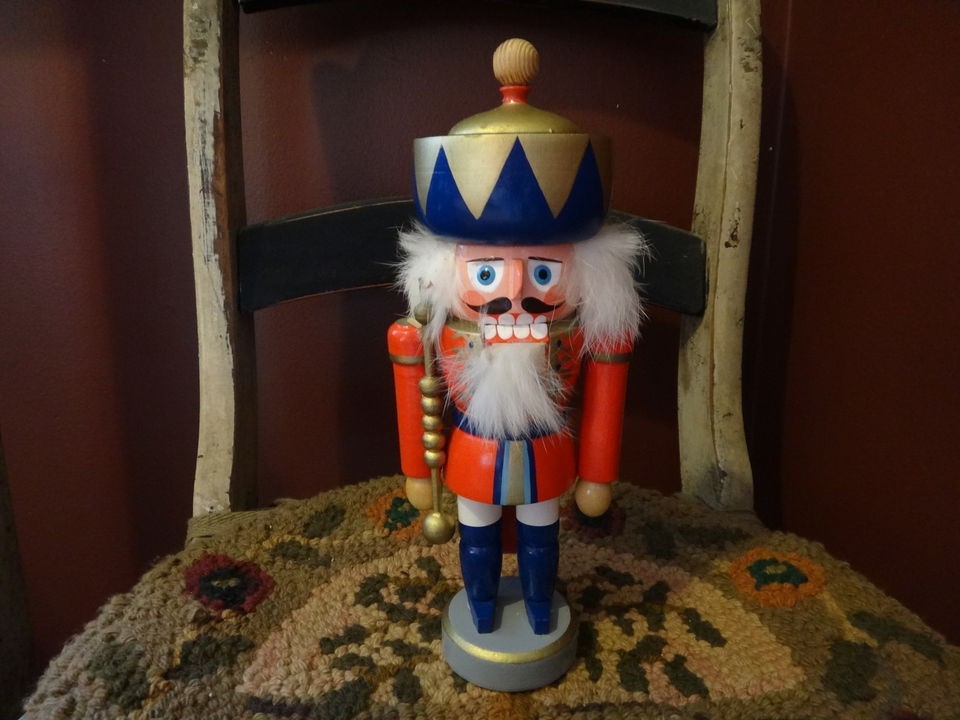 German EXPERTIC NUTCRACKER GDR Red Soldier King 10 Vintage Fur 