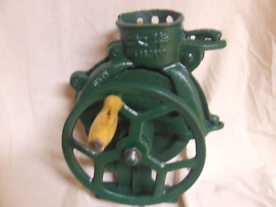 Hand Corn Sheller Walnut Huller