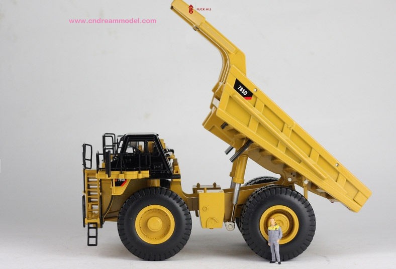 50 CAT 785D MINING TRUCK DIE CAST MODEL