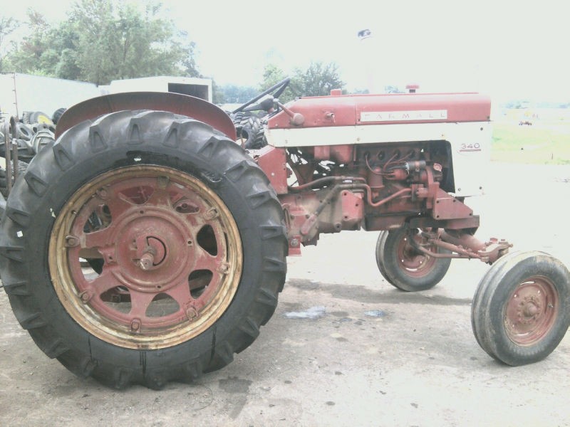   00 16 FARMALL 340 Thorn Resistant 6 ply 3 Rib Farm Tractor Tires