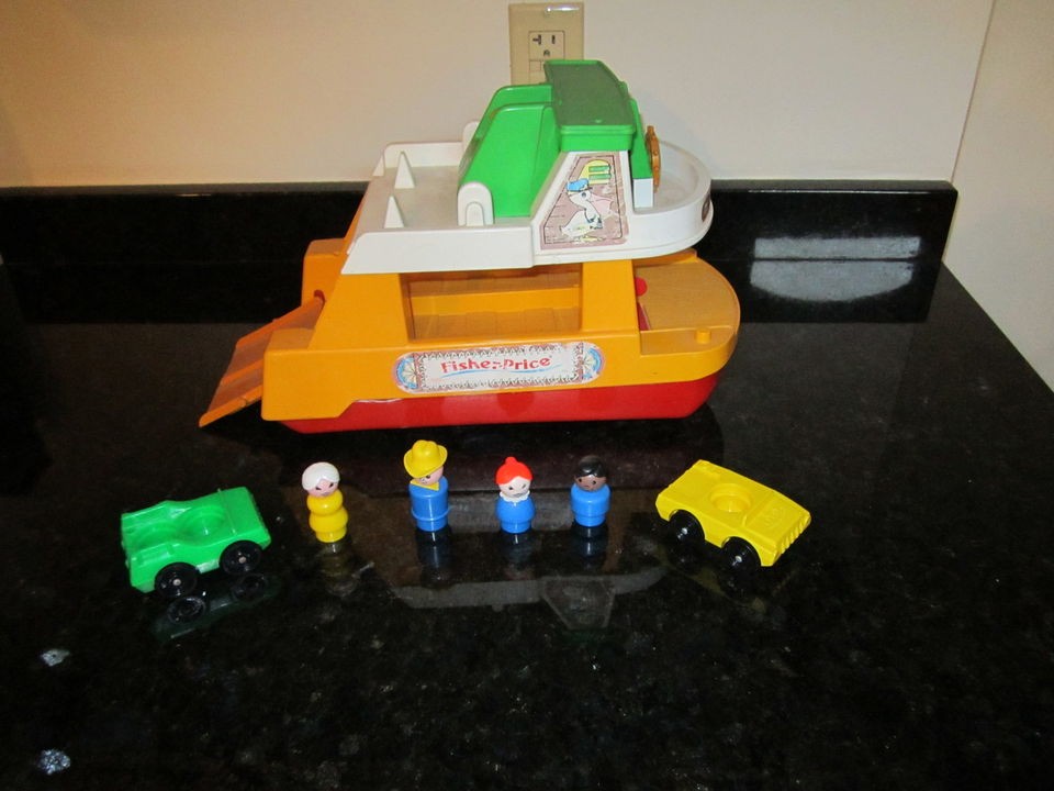   Fisher Price Little People play family Ferry Boat 932 D car mom dad