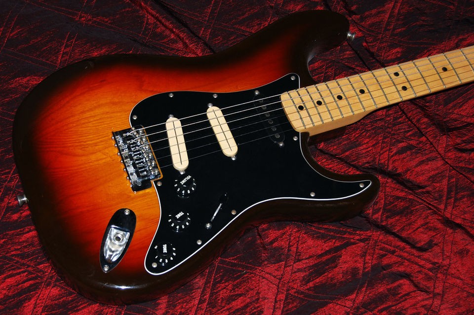 Fender ® 1979 Stratocaster ® Strat ® Sienna sunburst Cream Lawrence 