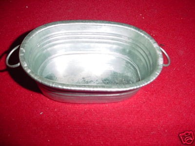 Galvanized Miniature Oval Wash Tub   Dollhouse NEW