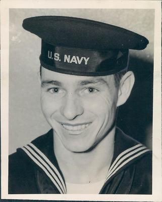 1943 US Navy Uniform Seaman Bugle Cull Serviceman Hat Portrait Press 