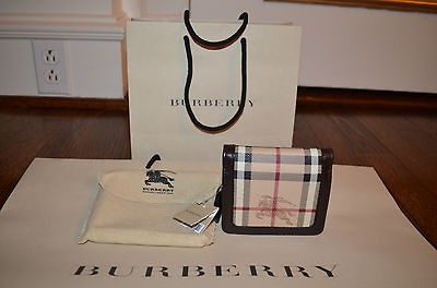 NWT BURBERRY HAYMARKET POPPY WALLET MADE IN ITALY