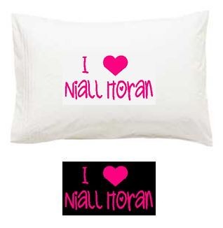 love/heart Niall Horan Pillowcase