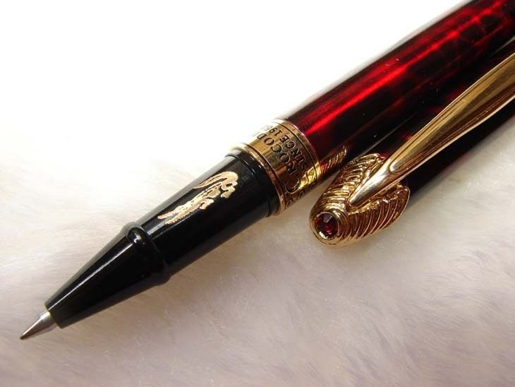 Crocodile Gold Dust Cap Flash Red Roller Ball Pen CR35