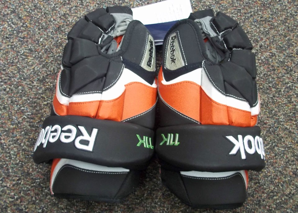 reebok hockey gloves in Gloves