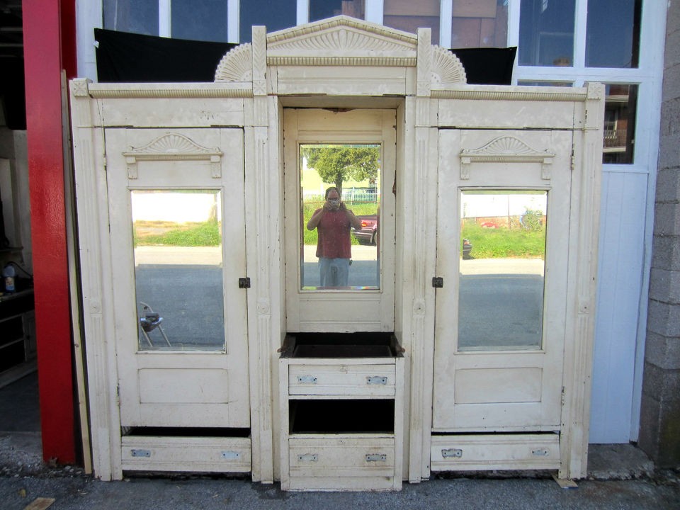 ANTIQUE CARVED WALNUT CLOSET FRONT BUTLERS PANTRY BUILT IN BACK BAR 