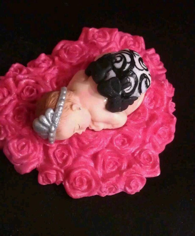 FONDANT EDIBLE BABY PRINCESS WITH TIARA CAKE TOPPER FAVOR DECORATION 