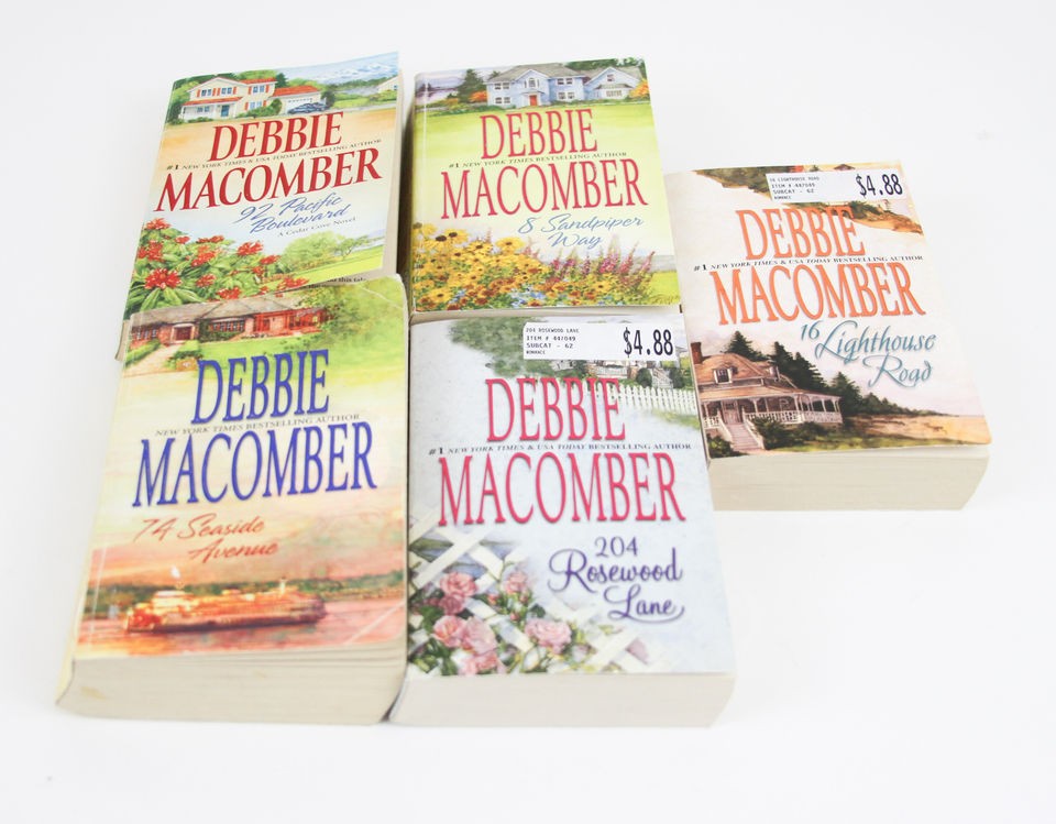 debbie macomber cedar cove series in Fiction & Literature