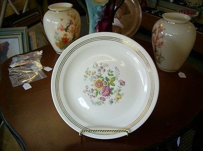 VINTAGE ROYAL CHINA WARRANTED 22 KARAT GOLD LARGE FORAL SERVING PLATE