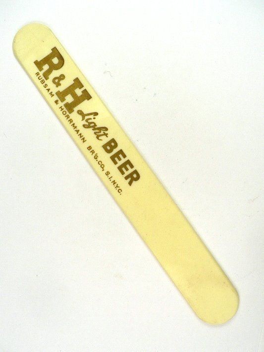 1940s Rubsam & Horrman R&H Light Beer 8¾ inch Foam Scraper Tavern 