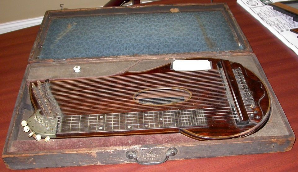 Franz Schwarzer 1873 Fretted Zither with original wooden case