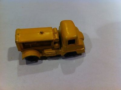 Vintage Matchbox Car 1970s Lesney England #28 Thames Trader 