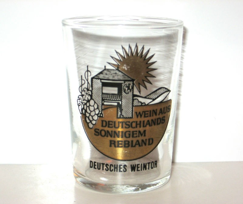 german wine glass shot glass sonnigem rebland 