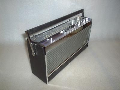   HMV 2156 VINTAGE RETRO 1970 FM LW MW SW PORTABLE CAR TRANSISTOR RADIO