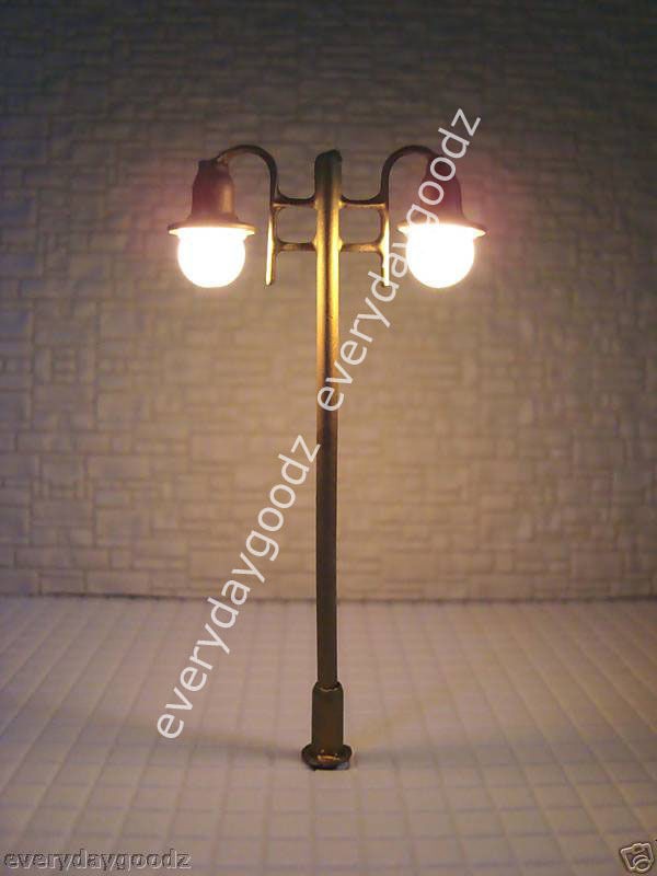 L006c 10pcs 12V Scale Model Trains Scenery Layout Lamp Post HO