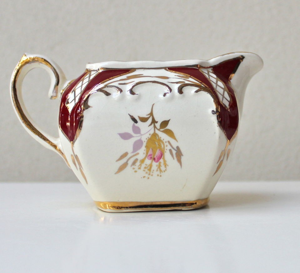 sadler creamer staffordshire england red gold cream floral time left