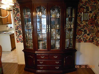 piece thomasville cherry china cabinet 64 x 81 1