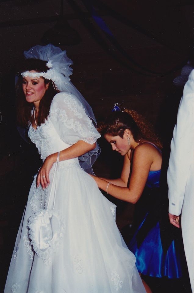 VINTAGE 80s PHOTO Wedding Bridesmaid Fixing BRIDE Dress Train