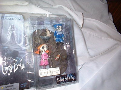 McFARLANE TIM BURTONS CORPSE BRIDE SKELETON BOY & GIRL 2005 WARNER 