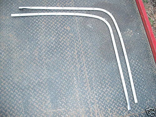 1959 1960 IMPALA CONVERTIBLE PINCH WELL MOLDING BOOT MOLDING SNAP 