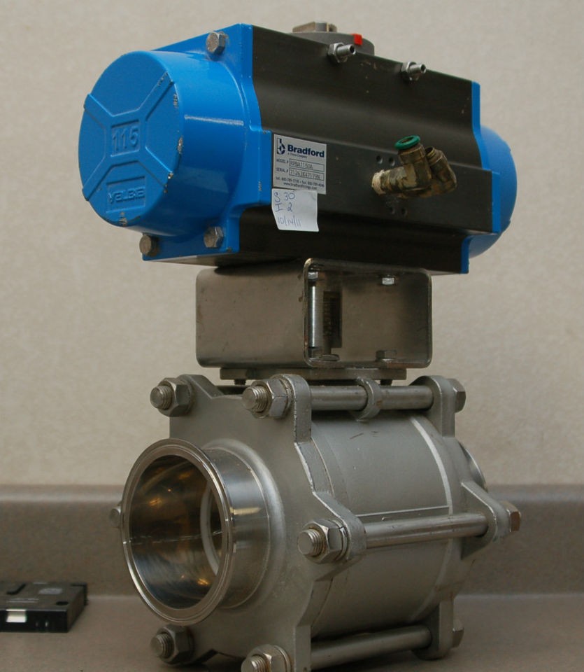   DIXON PNEUMATIC ACTUATOR BALL VALVE 4 316 SST RPBA115DA SANITARY