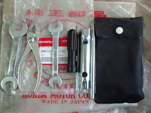 HONDA C50 C65 C70 C90 C100 CT70 XL70 SL70 TOOL KIT GENUINE