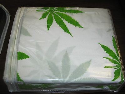 NEW KING REGAL COMFORT 6 PC MARIJUANA LEAF WHITE BED SHEET SET