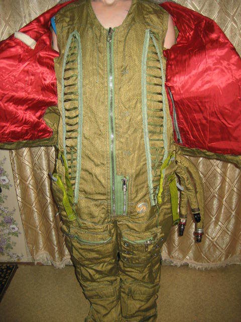 Original Soviet flight Suit High altitude VKK 15 T(KP) for helmet Zsh 