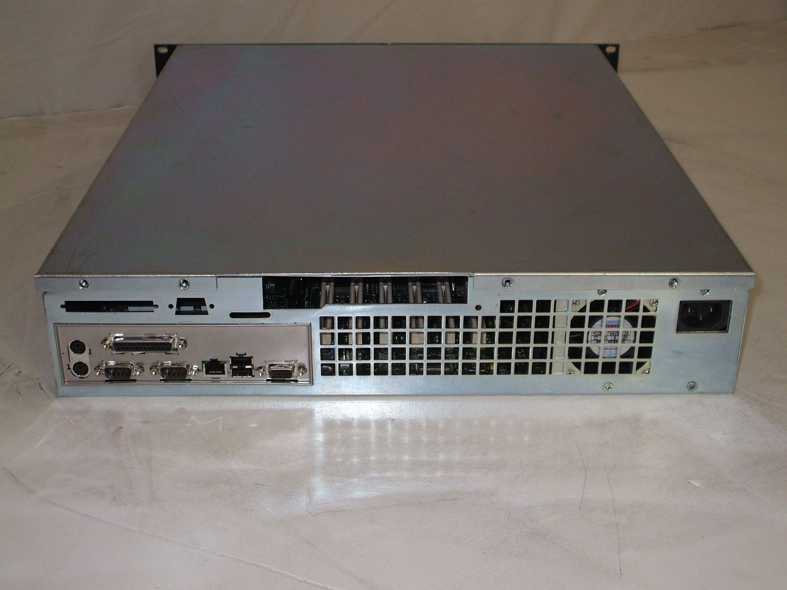 2u rackmount server piii 500mhz 256mb ram 10gb ide hard disk drive 